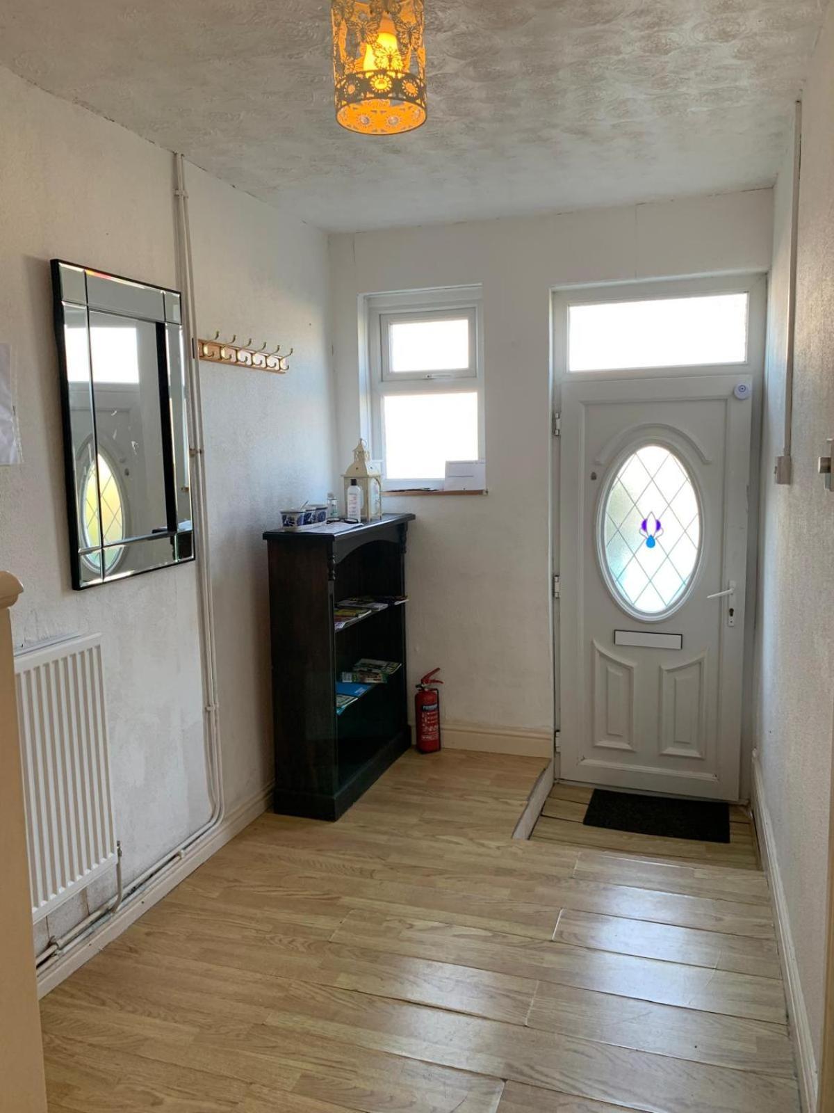 Room Only Guest Accommodation, Guest House Self Catering Bangor Kültér fotó