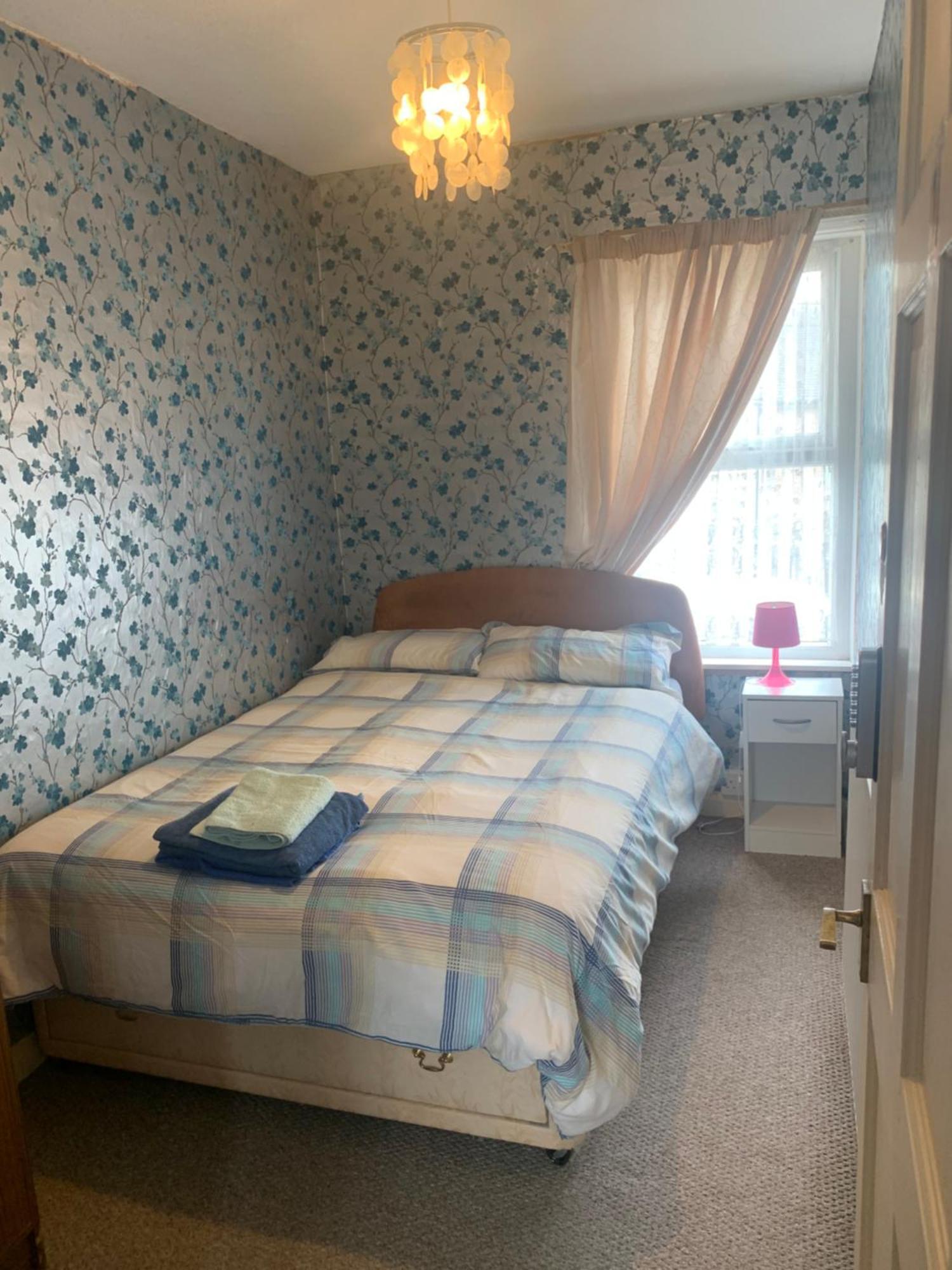 Room Only Guest Accommodation, Guest House Self Catering Bangor Kültér fotó