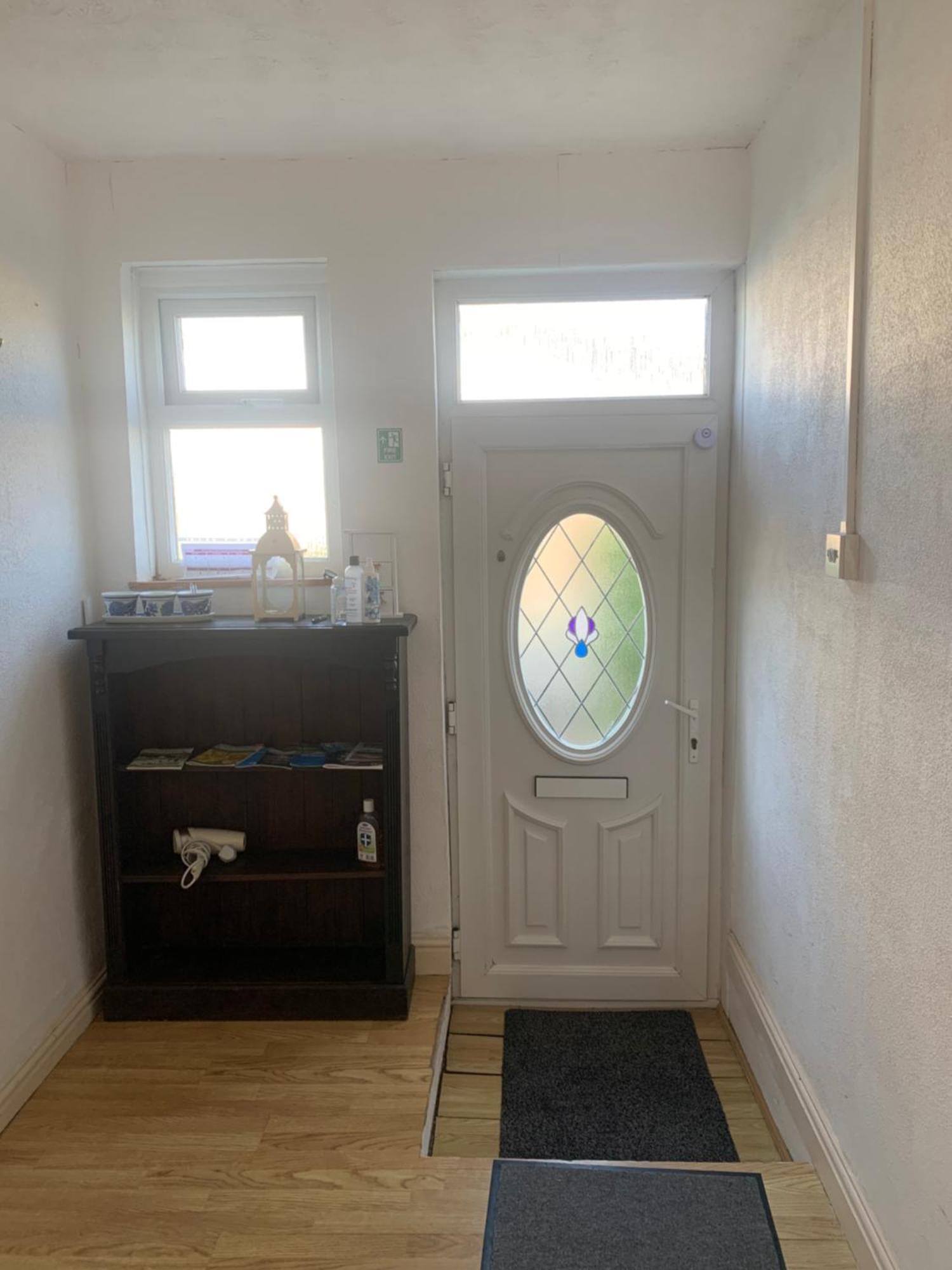 Room Only Guest Accommodation, Guest House Self Catering Bangor Kültér fotó
